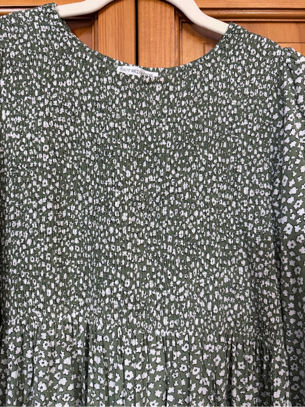 Shop Neighbor Green Ditsy Floral Smocked Midi Dress Long Sleeve Sz L - Picture 8 of 9